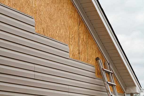 24/7 Emergency Storm Damage Siding Repair experts in Bridgeport, WA